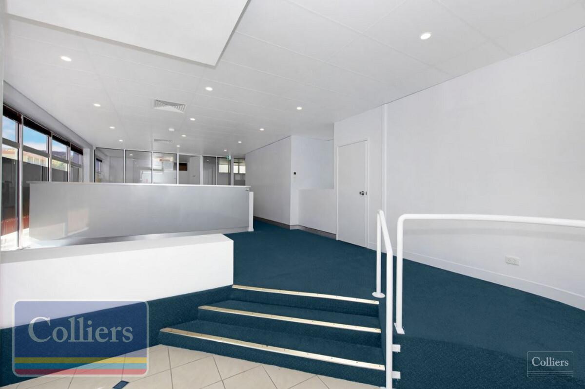 Standalone Office With 18 Car Parks - #3