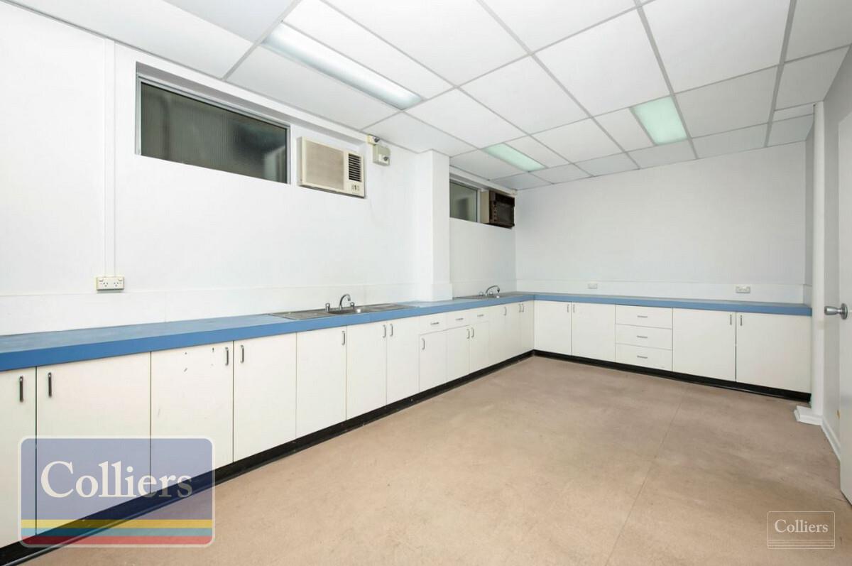 Standalone Office With 18 Car Parks - #11