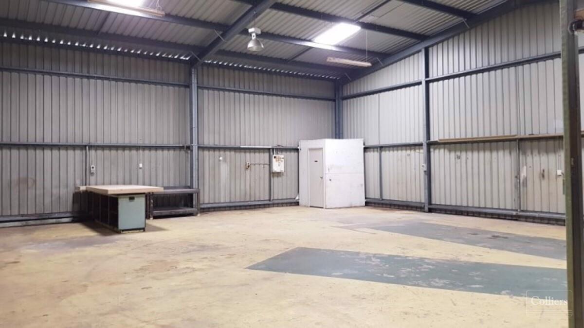 Neat affordable warehouse unit - #3