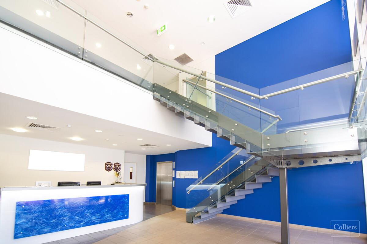 Full Floor Opportunity with Great Car Parking - #1