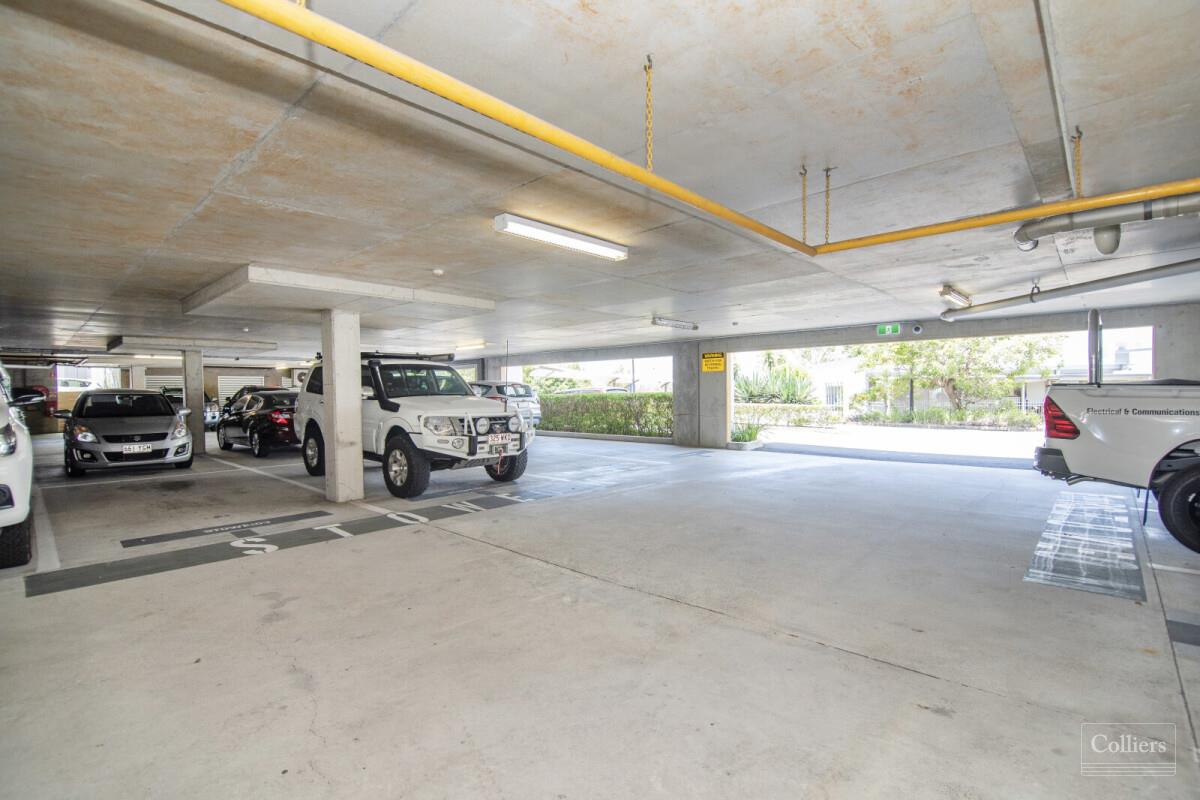 Full Floor Opportunity with Great Car Parking - #4