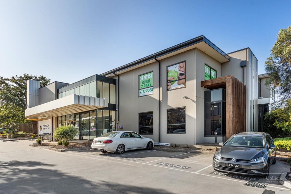 Light filled open plan office - #1