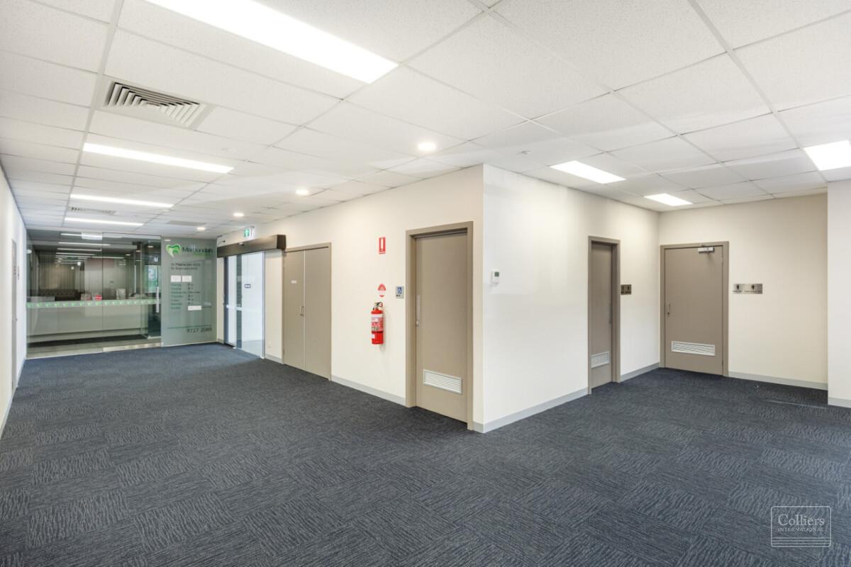 Light filled open plan office - #3