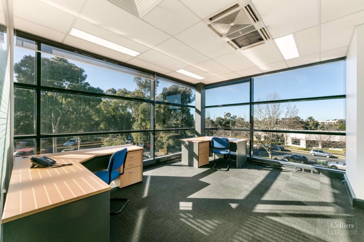 Fully fitted office with views! - #7
