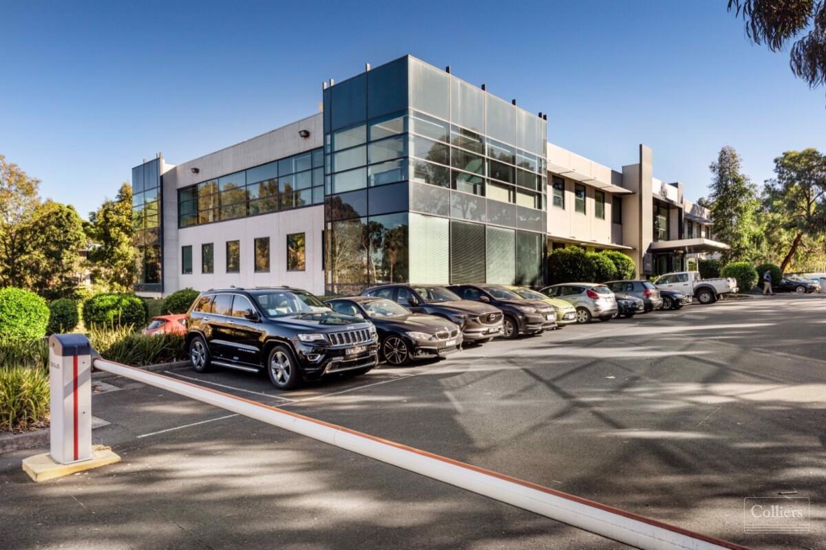 Fully fitted office with views! - #9