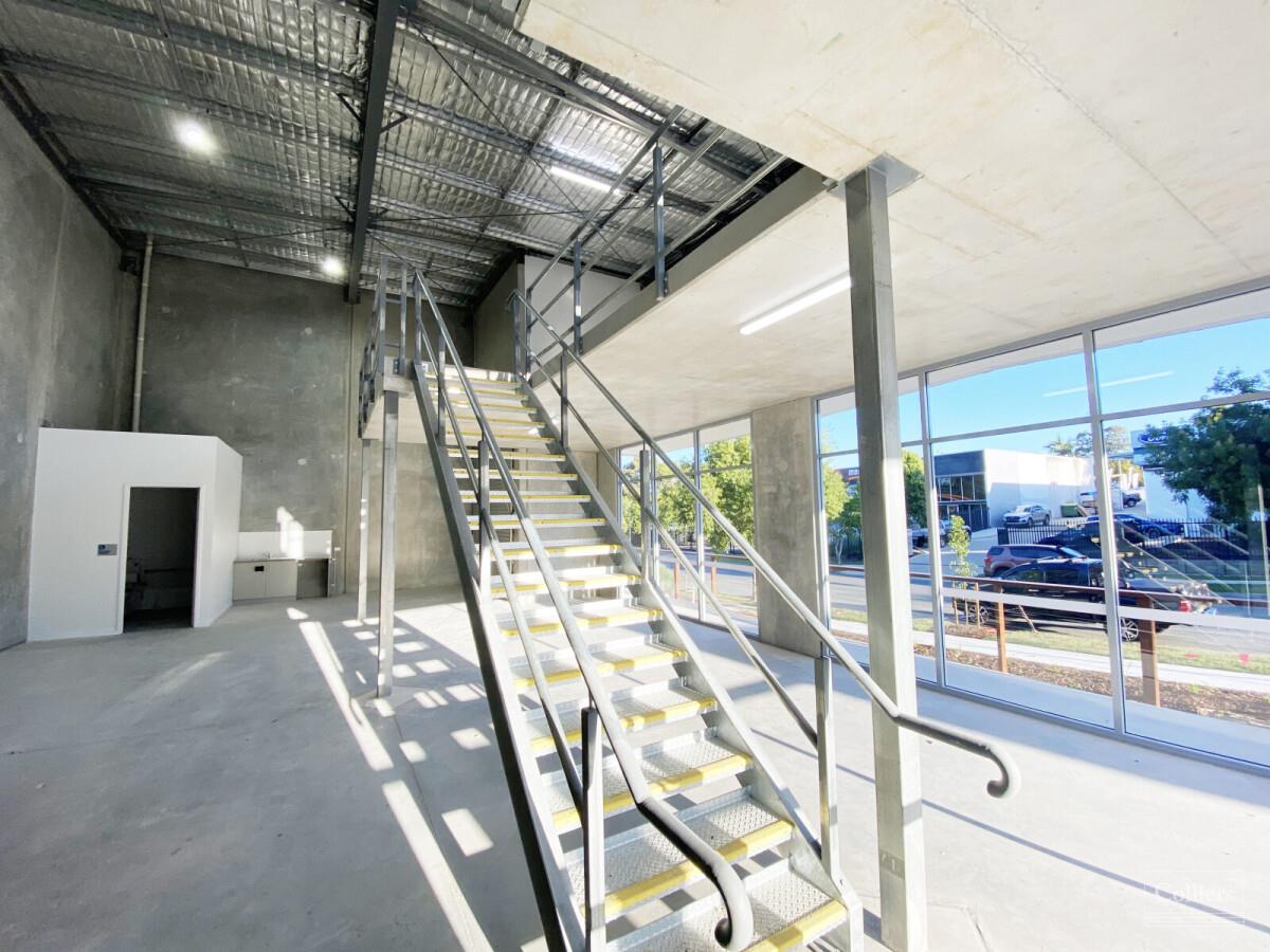 BRAND NEW INDUSTRIAL WAREHOUSE & SHOWROOM WITH MEZZANINE OFFICE - #8