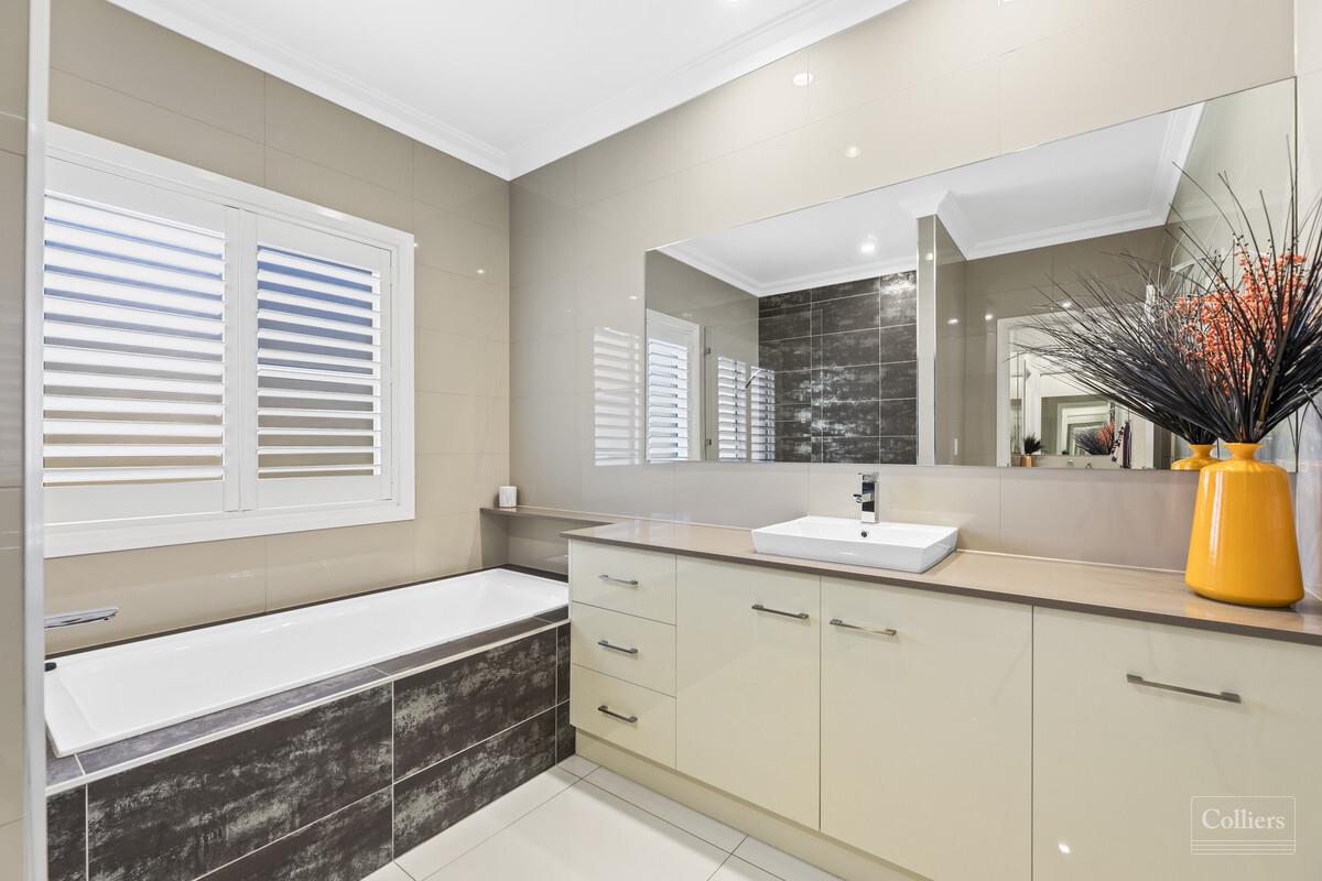 EXQUISITE PROPERTY IN HIGHFIELDS ON 2260M2 - #12