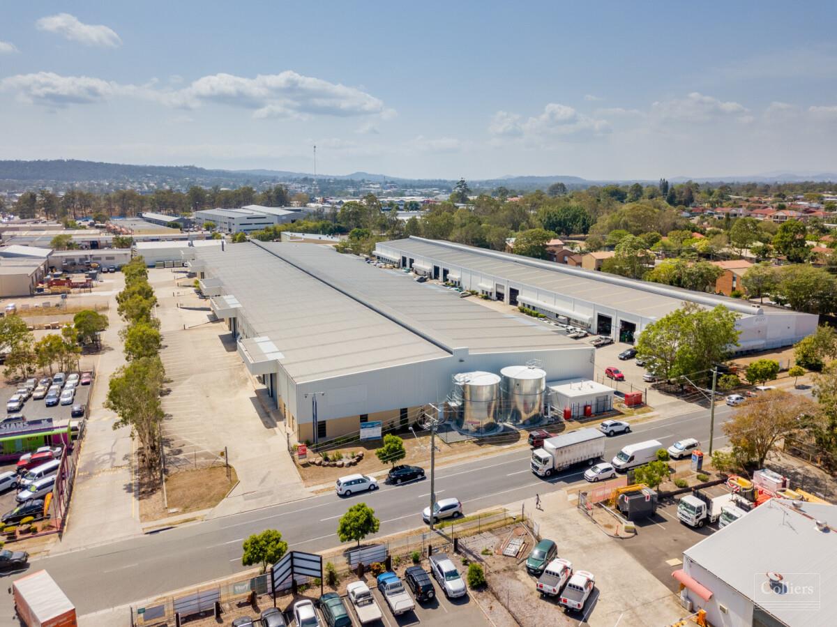 Flexible Distribution Centre just off M1 - #2