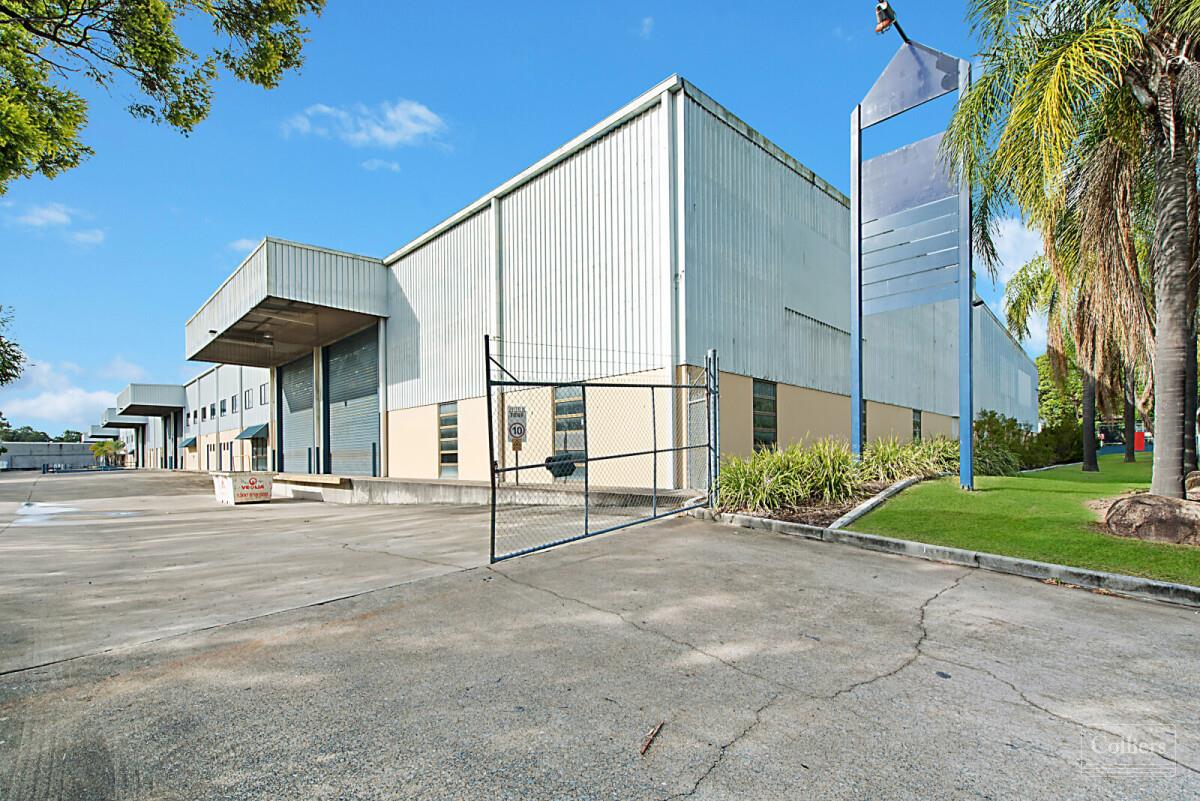 Flexible Distribution Centre just off M1 - #8