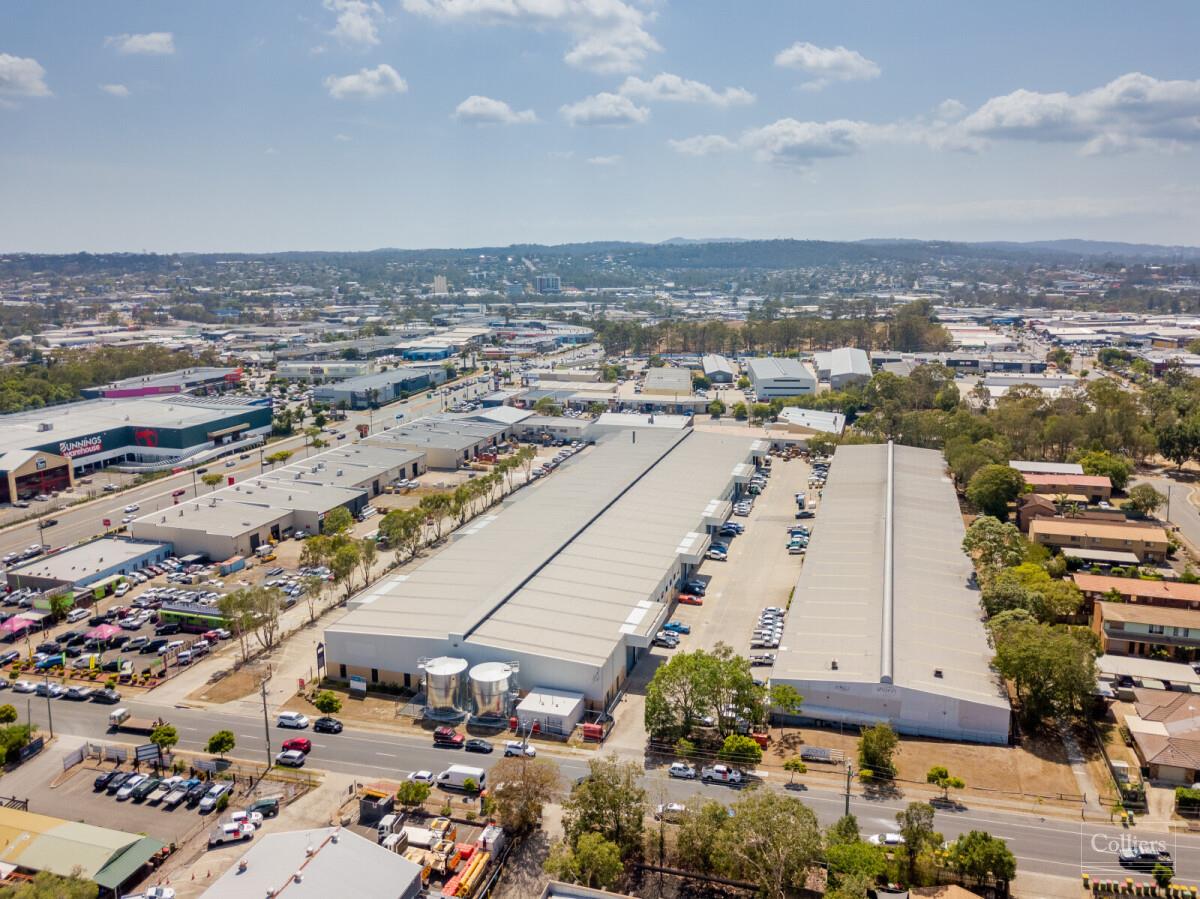 Flexible Distribution Centre just off M1 - #1