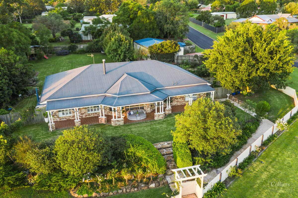 Refined Family Home... 4 Bay shed... 2498m2 - #17