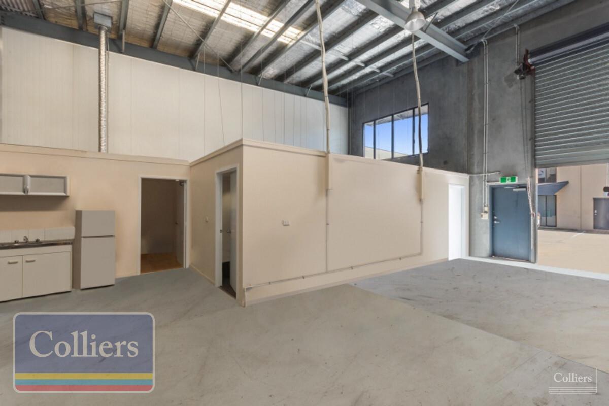 Professional Warehouse For Sale, Last Unit in The Complex! - #4