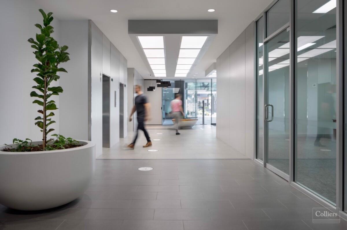 YOUR NEW STANDOUT WORKPLACE HUB ON THE HIGH STREET - #5