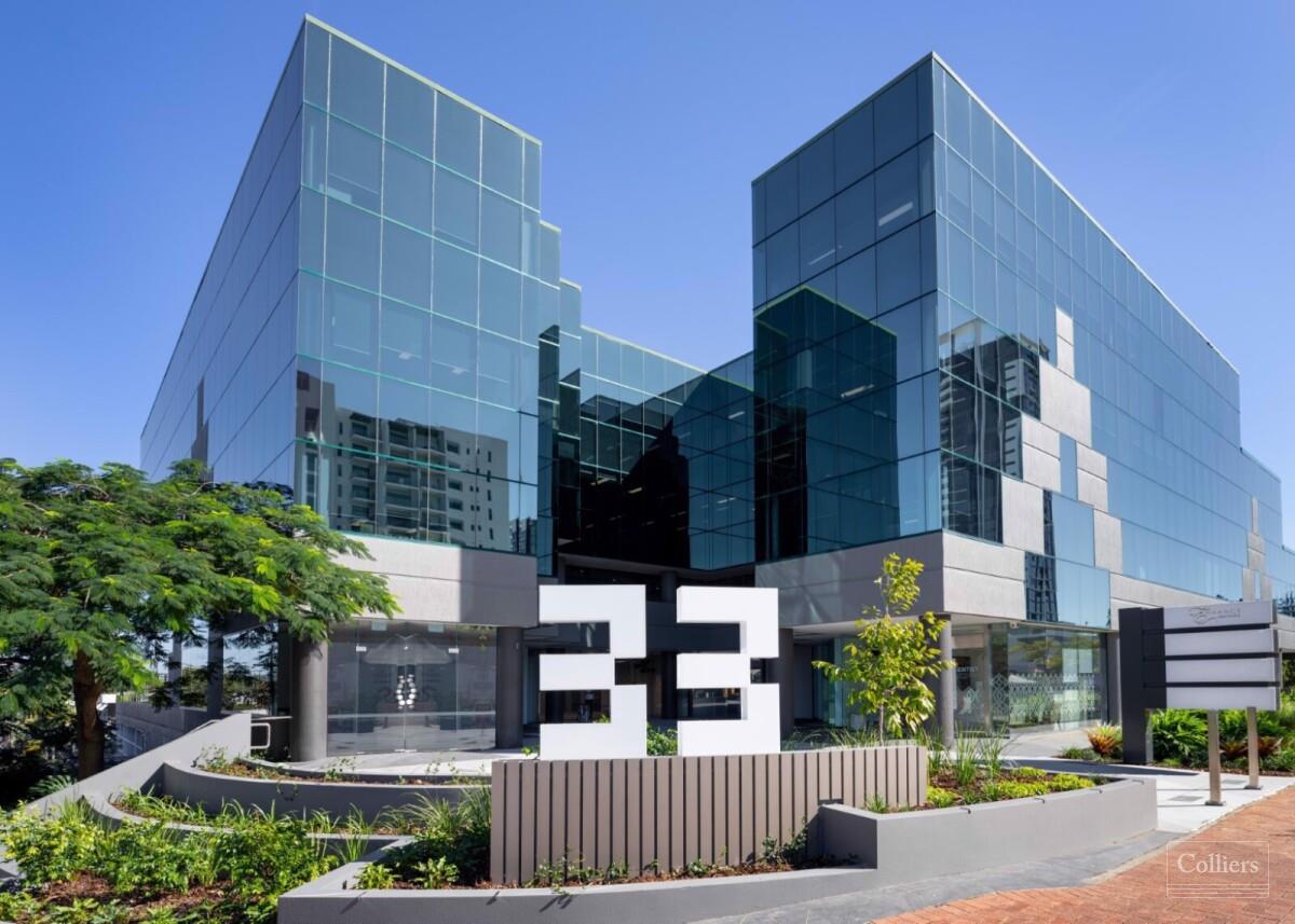 YOUR NEW STANDOUT WORKPLACE HUB ON THE HIGH STREET - #1