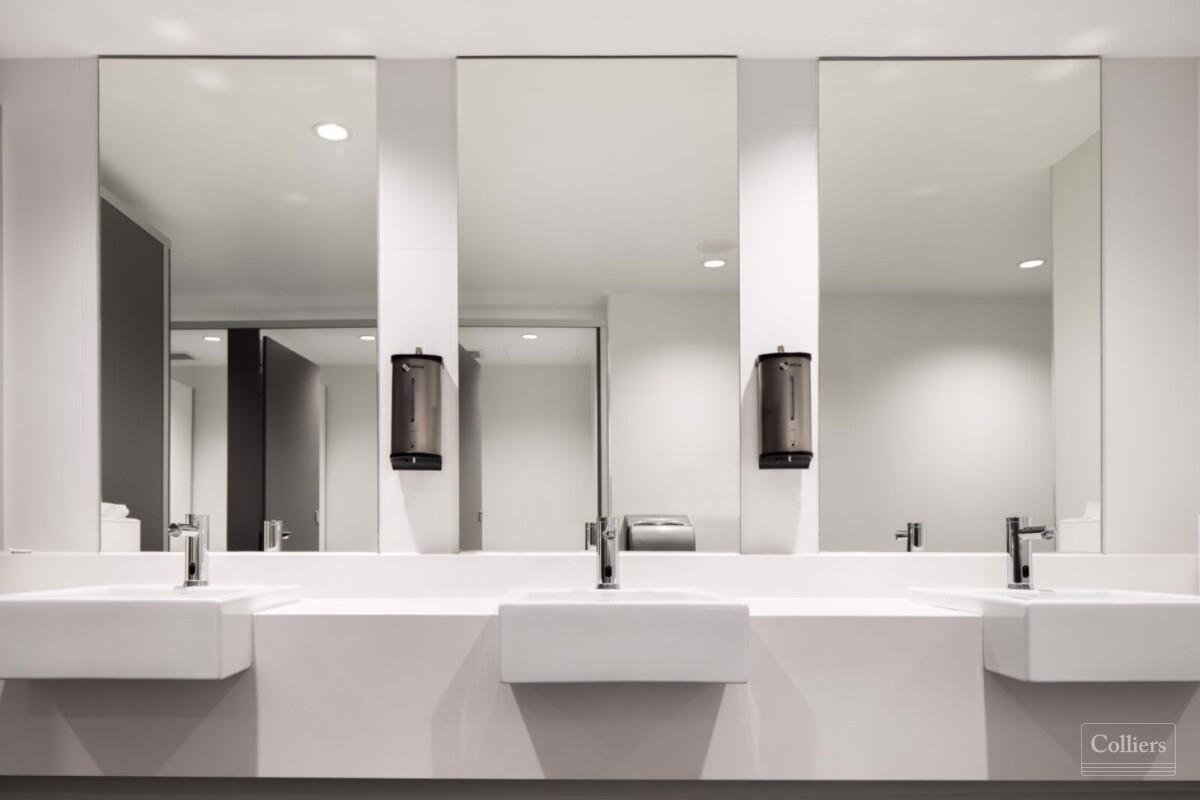 YOUR NEW STANDOUT WORKPLACE HUB ON THE HIGH STREET - #8