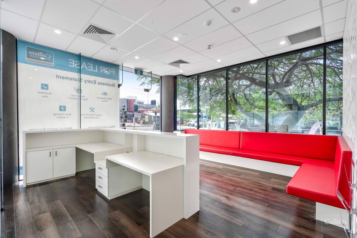 YOUR NEW STANDOUT WORKPLACE HUB ON THE HIGH STREET - #18