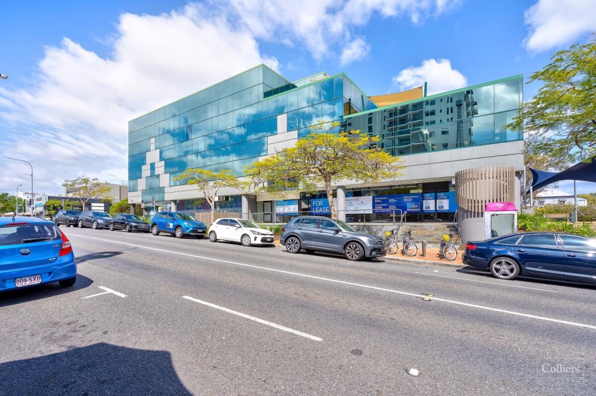 YOUR NEW STANDOUT WORKPLACE HUB ON THE HIGH STREET - #19