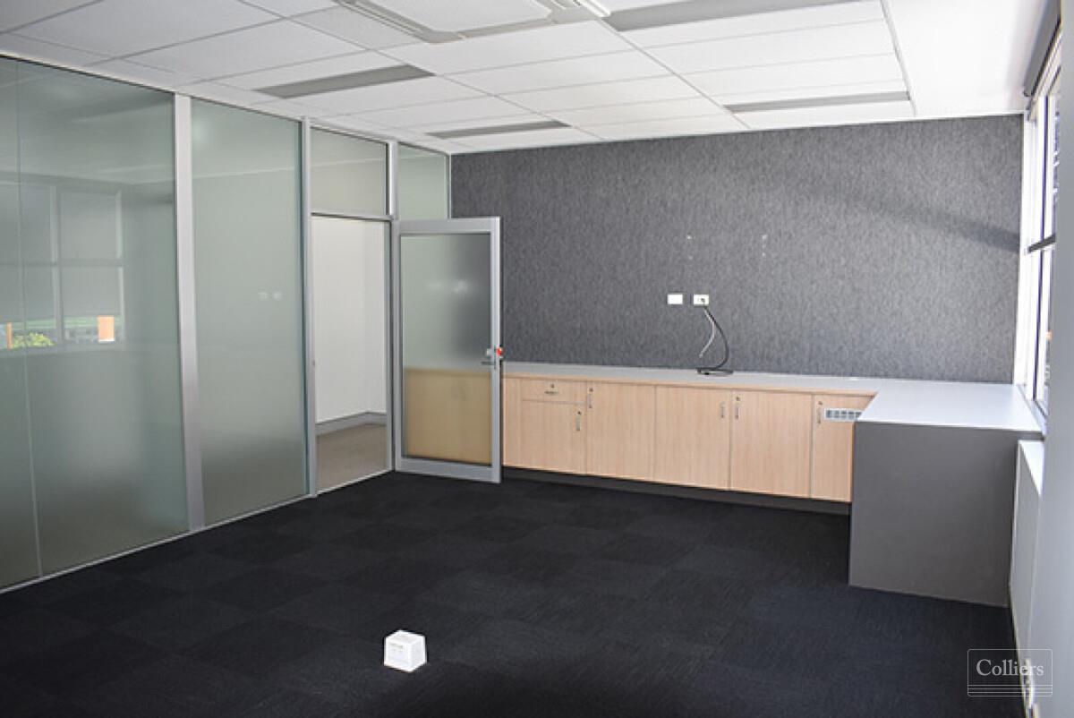 Large Modern Office - #2