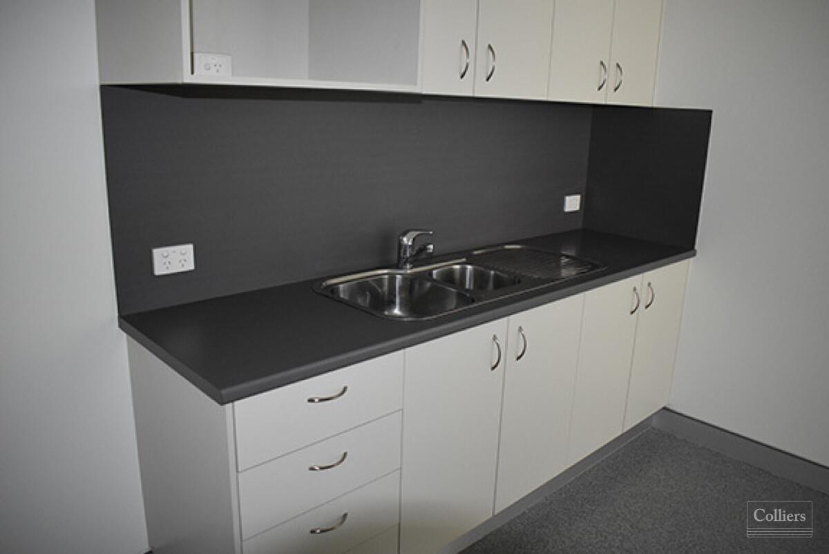 Large Modern Office - #6