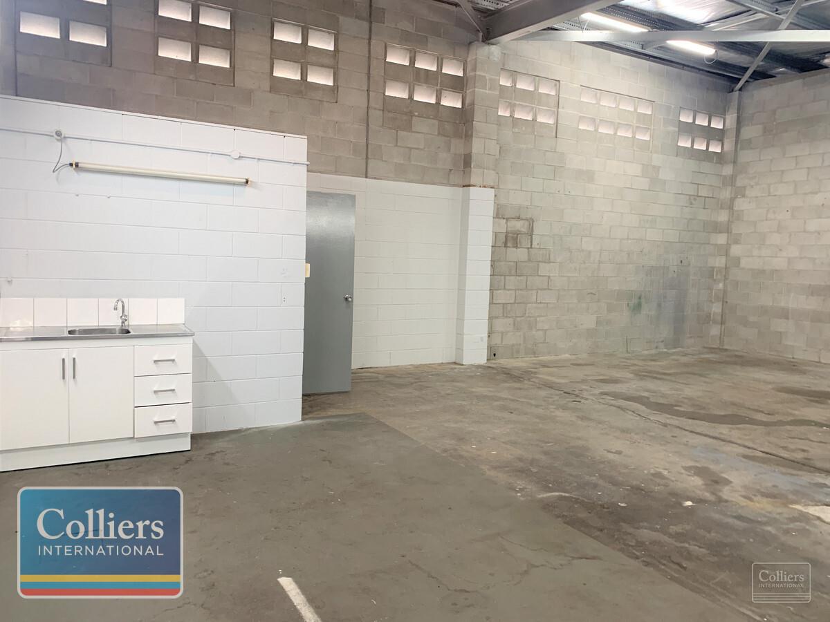 Quality Office/Warehouse Unit In Central Established Complex - #3