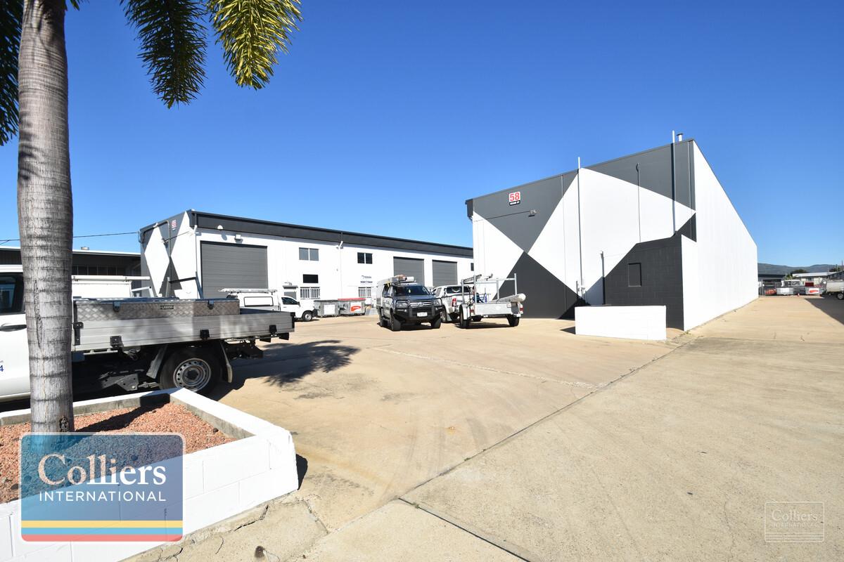 Quality Office/Warehouse Unit In Central Established Complex - #7