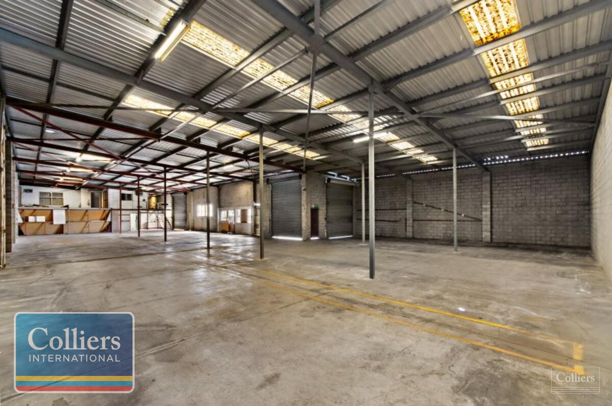 Showroom / Warehouse - Dual Tenancy Potential - #8