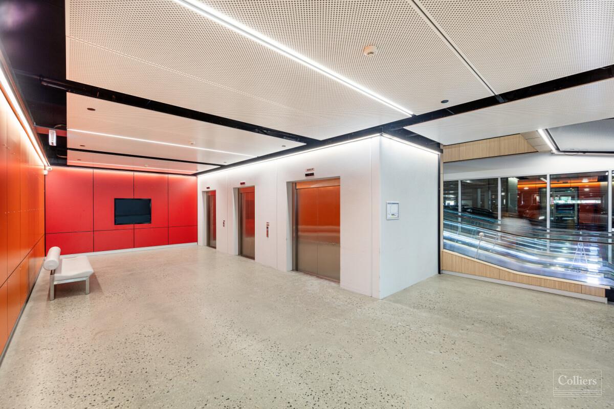 Brand new office in the heart of Uni Hill - #3