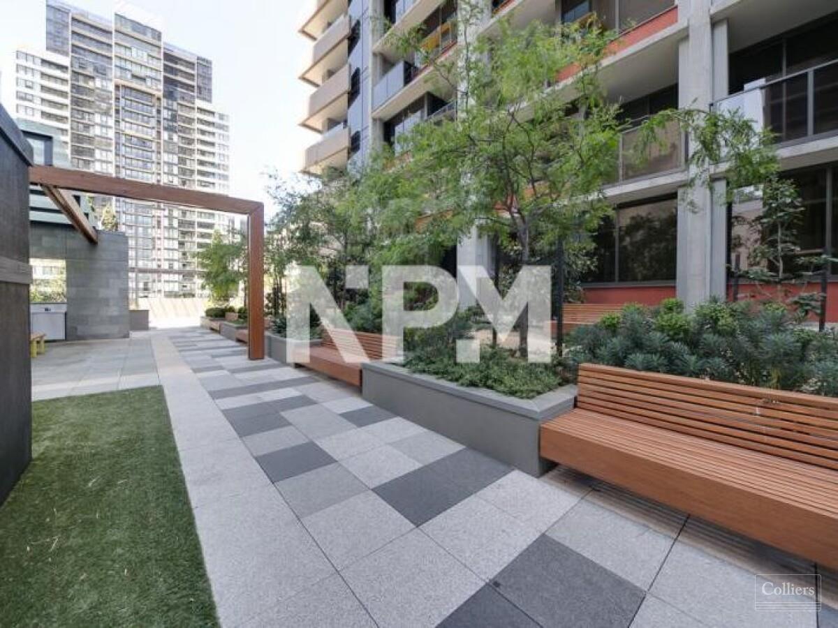 EXCELENT CORNER APARTMENT SOLD! UNDER CONTRACT - #11