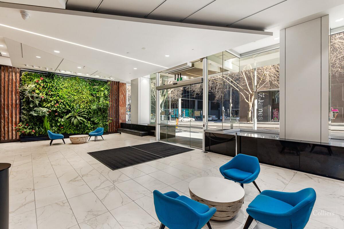 Penthouse floors with outstanding natural light and views - #3