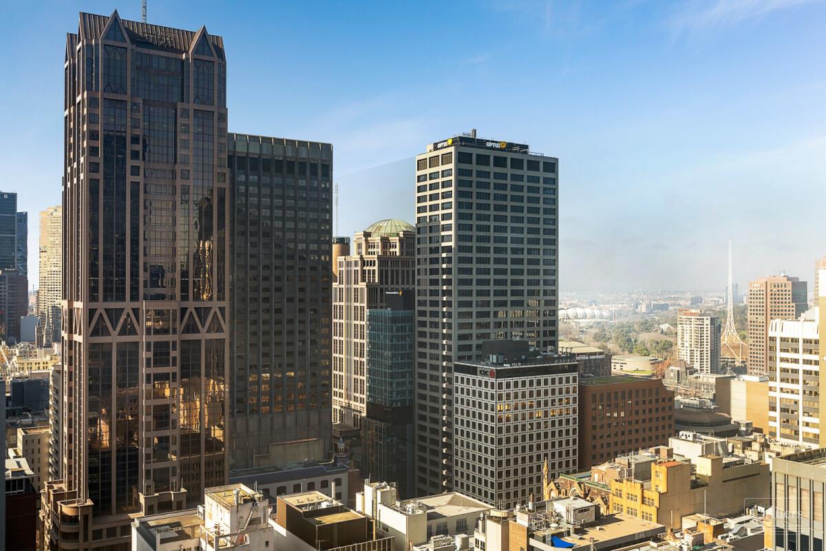 Penthouse floors with outstanding natural light and views - #15
