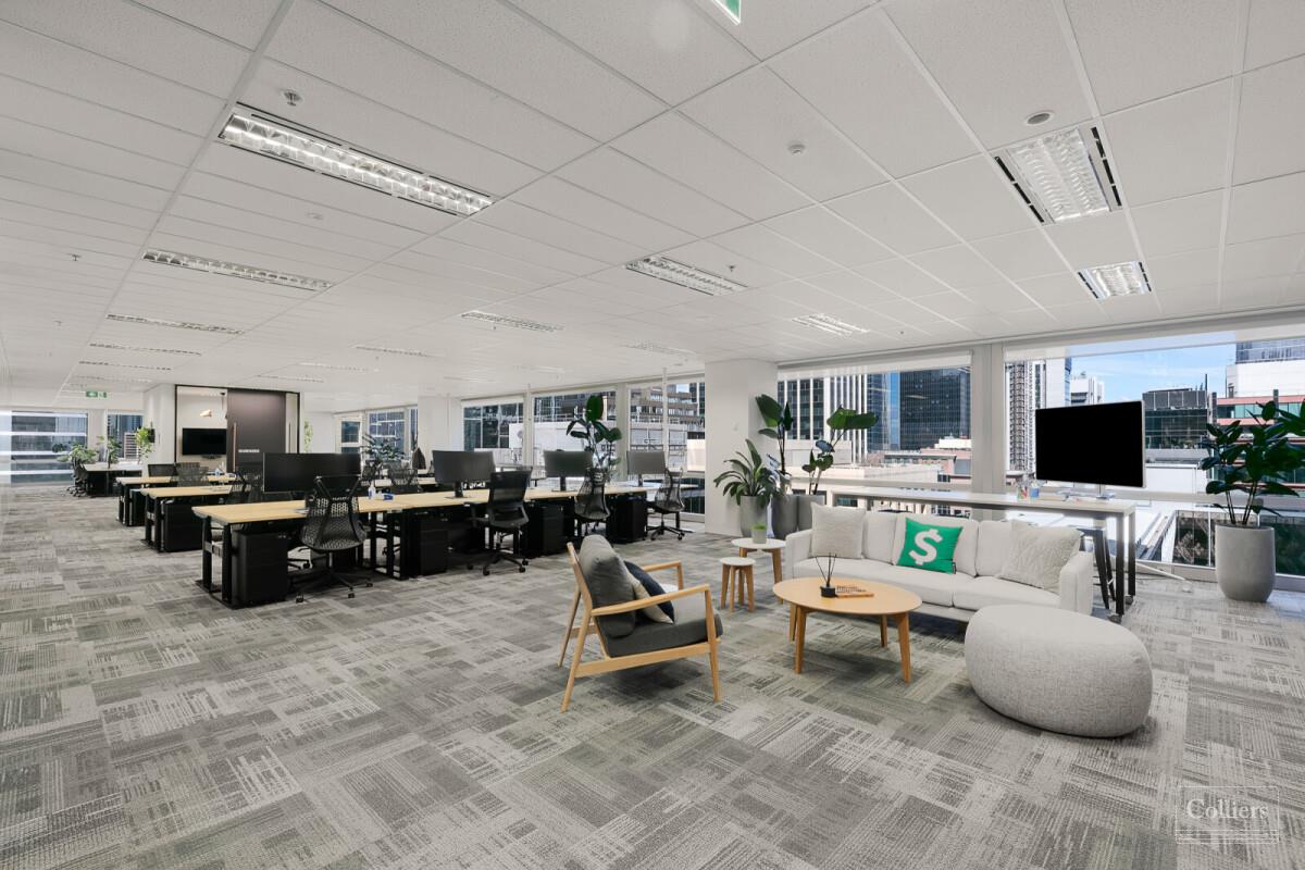 Penthouse floors with outstanding natural light and views - #11