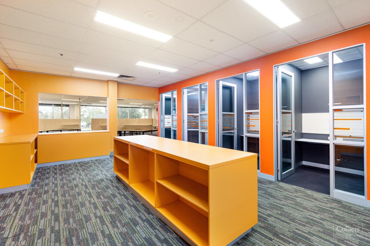 Virtual Tour Available - Recently Refurbished Whole Floor - #10