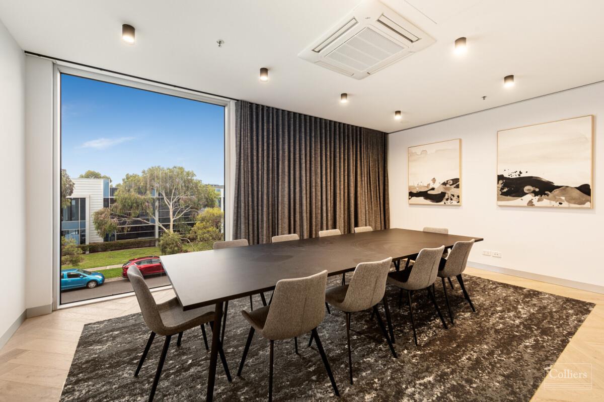 Virtual Tour Available - Recently Refurbished Whole Floor - #6