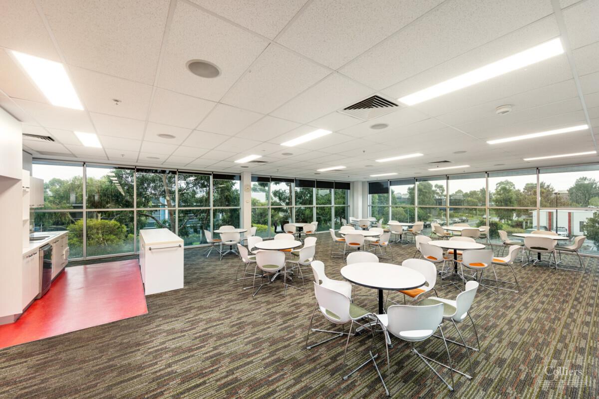 Virtual Tour Available - Recently Refurbished Whole Floor - #12