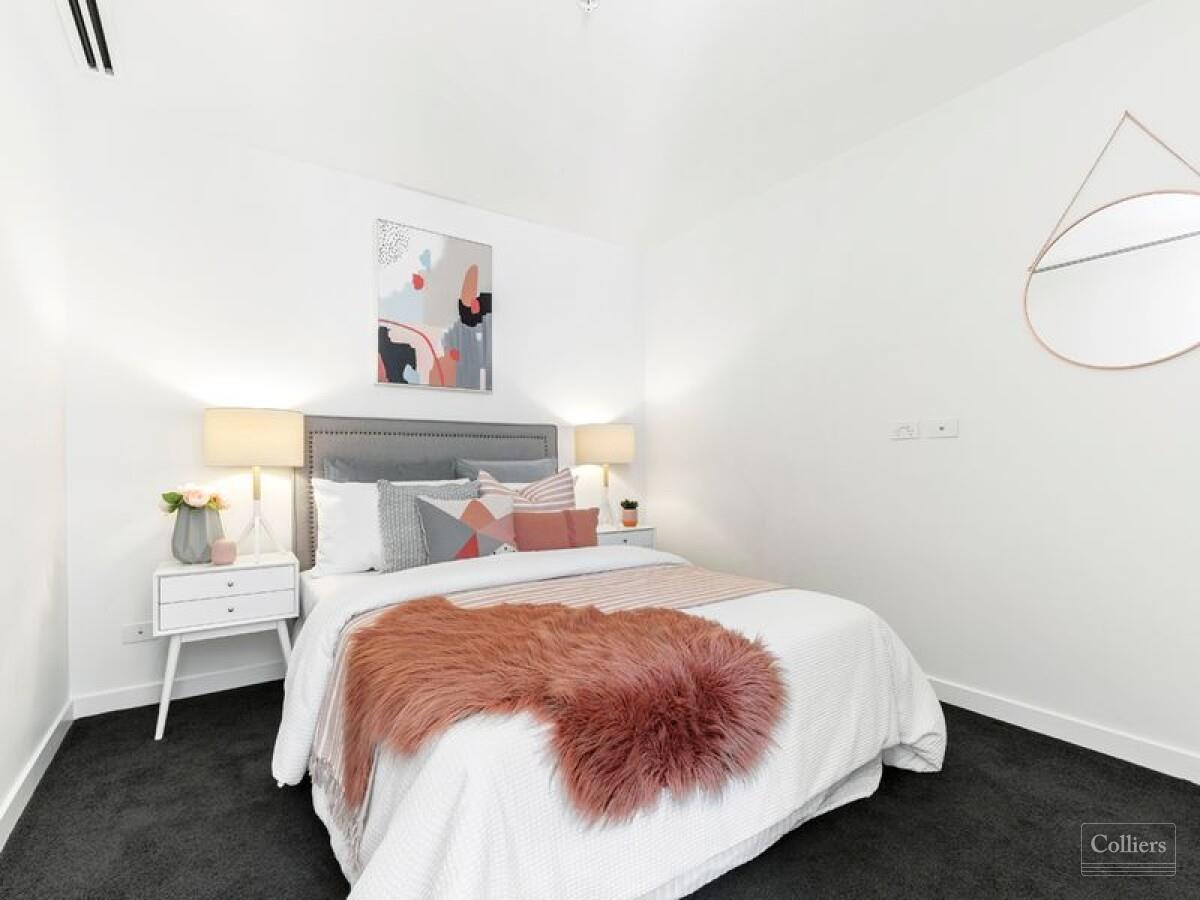 Spectacular Opportunity in the City Fringe - #4