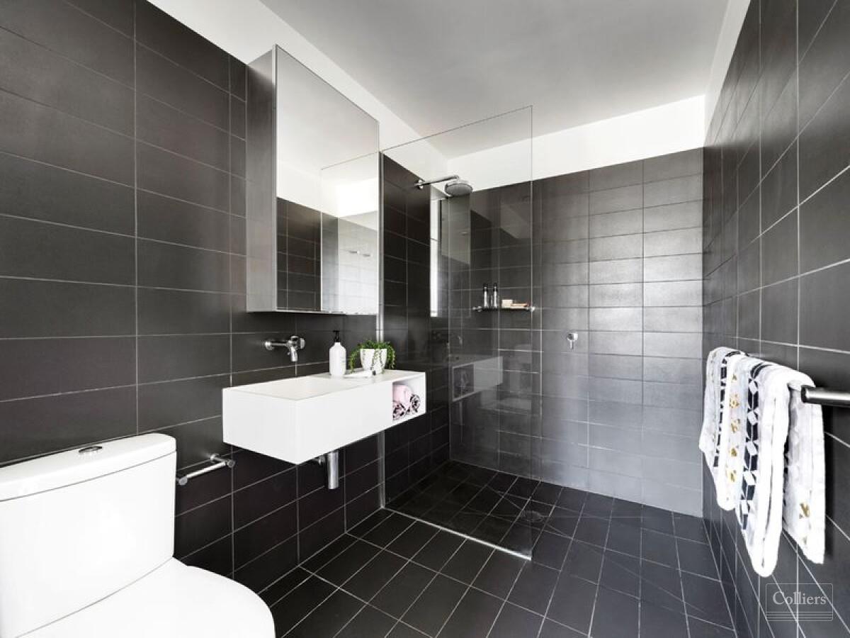 Spectacular Opportunity in the City Fringe - #5