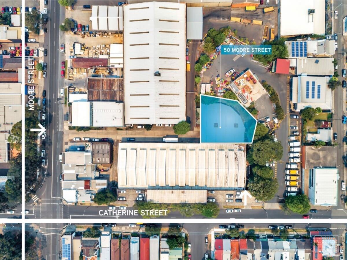 589m² High Clearance Warehouse with Container Loading Area - #4