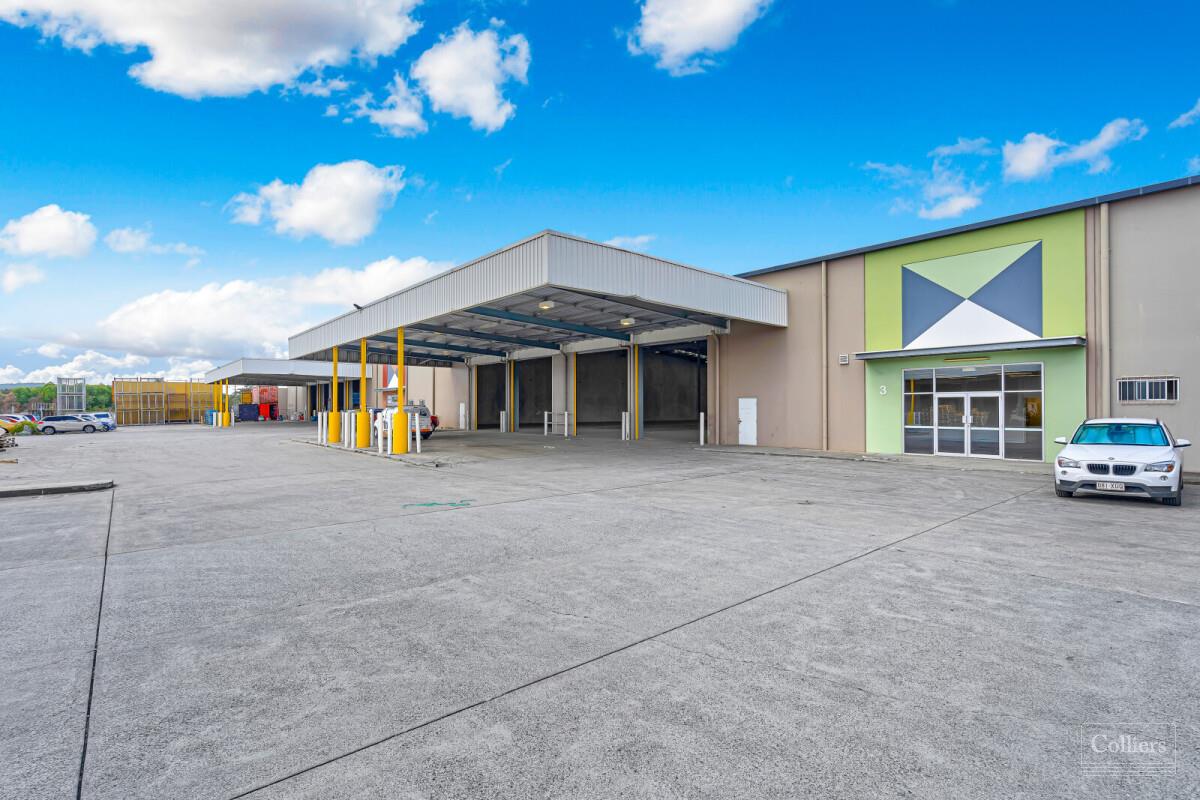 Modern Concrete Tilt-Panel Warehousing Facility: Available Now - #4