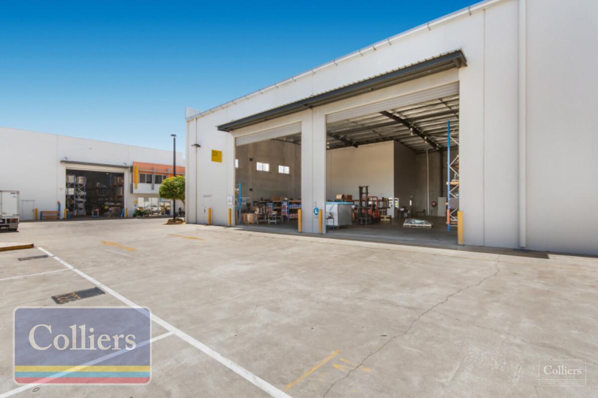 High Clearance Warehouse with Professional Office & Parking - #2