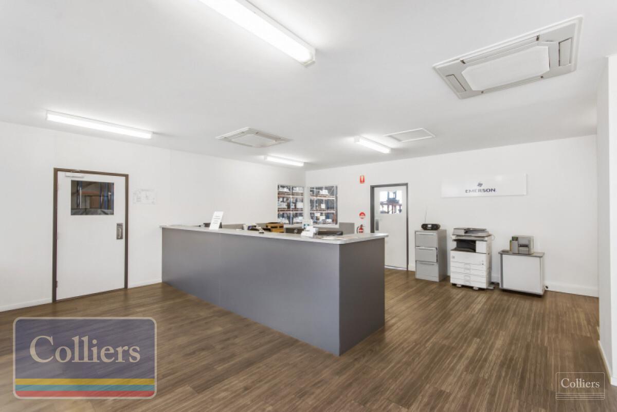 High Clearance Warehouse with Professional Office & Parking - #6