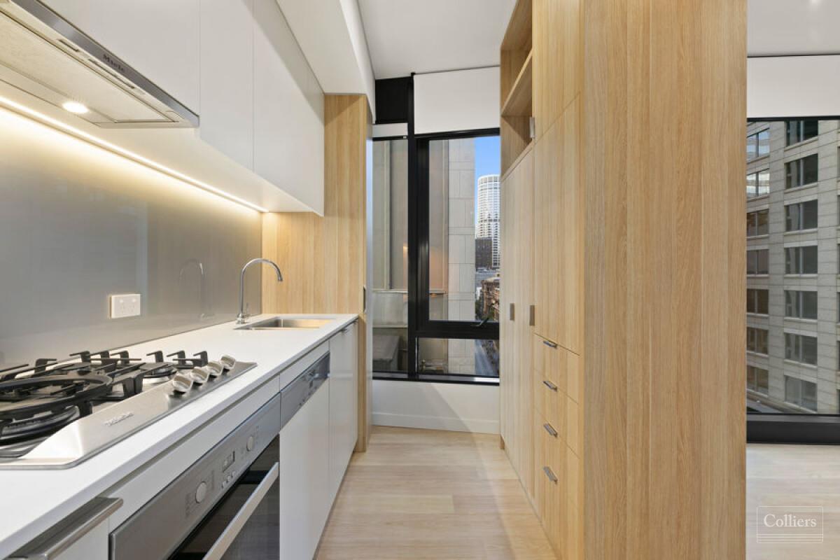 Luxury Living, Dynamic City Views And Award-Winning Architecture - #4