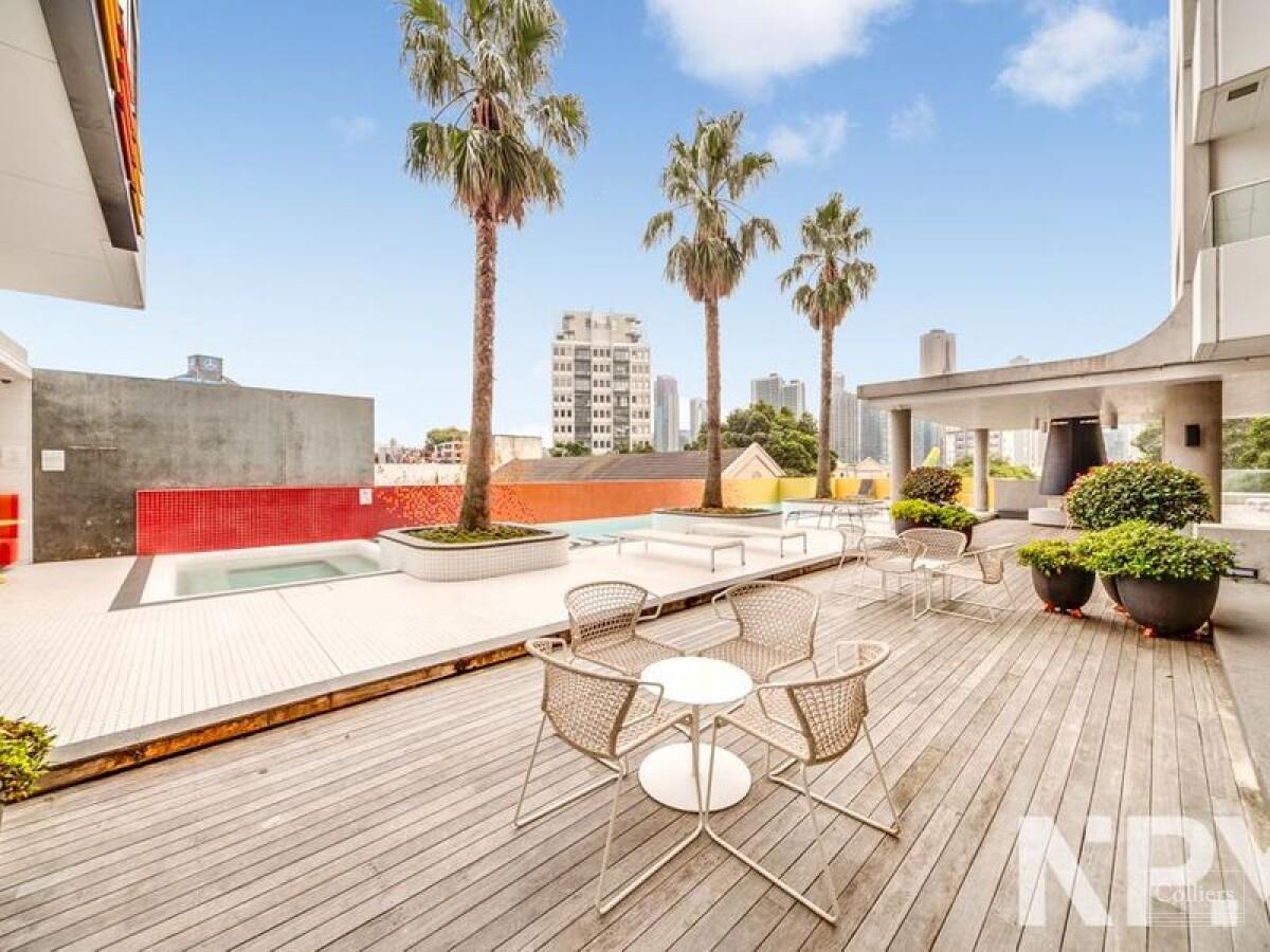 Exceptional sun deck UNDER OFFER! - #1