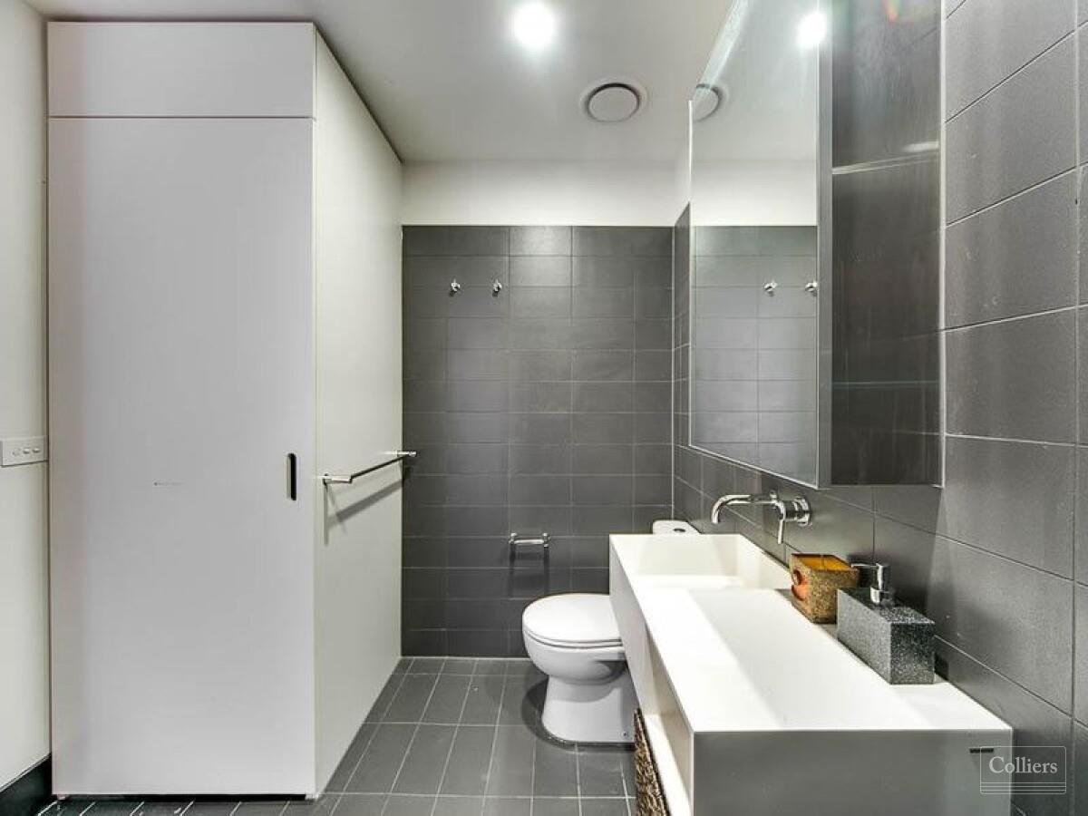 Exceptional sun deck UNDER OFFER! - #8