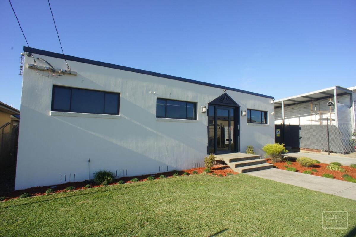 Professional Office Suite in Central Location - #1