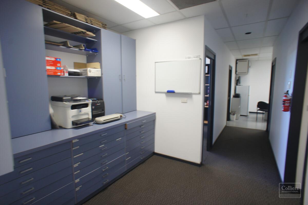 Professional Office Suite in Central Location - #5