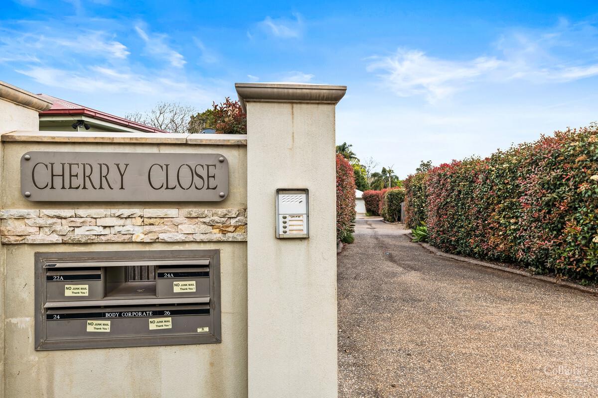 Private And Spacious Family Home - Desirable East Side Location - #14