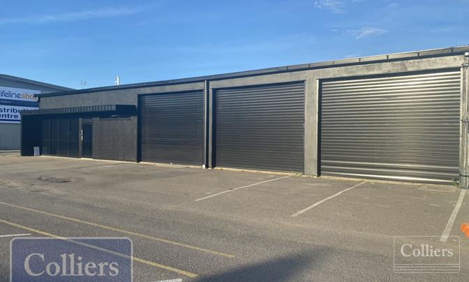 Refurbished industrial warehouse - a must to inspect - #1