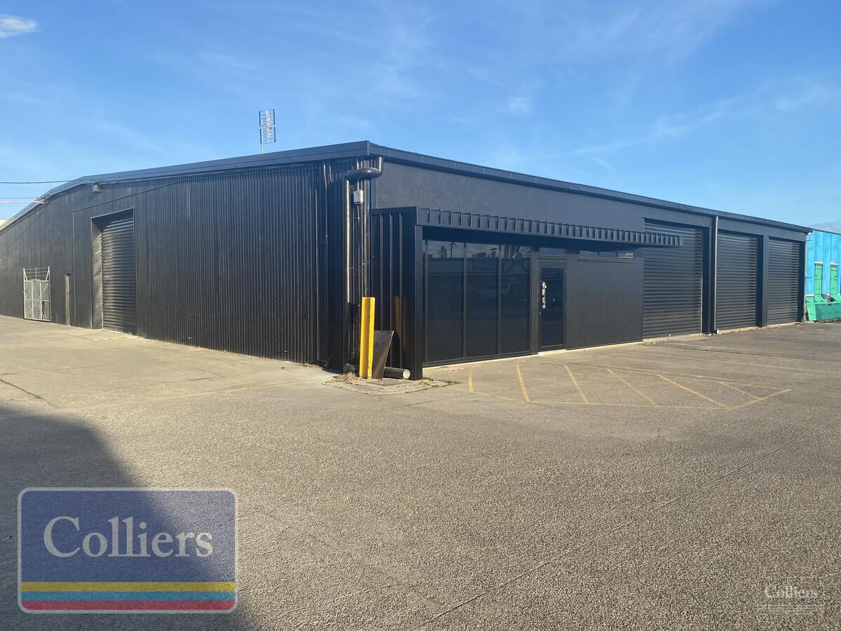 Refurbished industrial warehouse - a must to inspect - #2