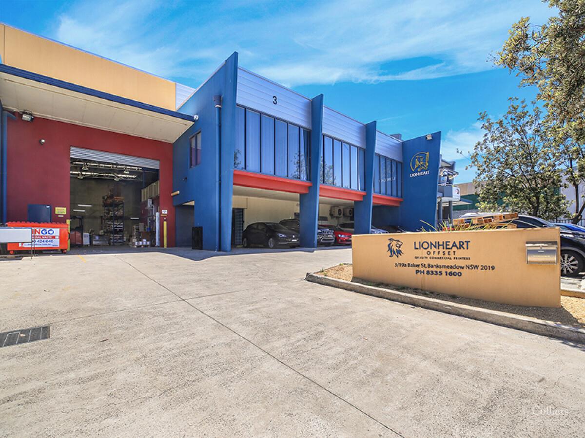 Outstanding Opportunity to Lease a Freehold Warehouse - #1