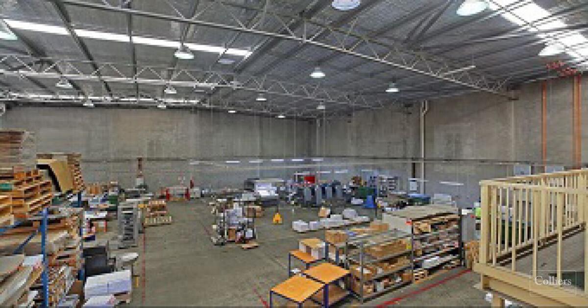 Outstanding Opportunity to Lease a Freehold Warehouse - #13